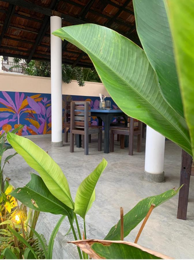 Daffodil Restaurant & Holiday Resort Unawatuna Extérieur photo